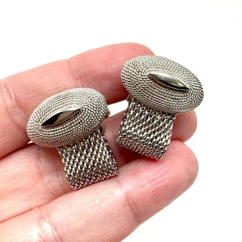 Vintage SWANK Silver Mesh Oval Foldover Cufflinks